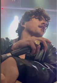 Brad Madrid's Instagram, Twitter & Facebook