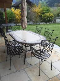 Il consiste à couvrir son armature par une couche de cire liquide au moins une fois tous les 3 mois. Salon De Jardin En Fer Forge Mosaique Impressionnant Table Encequiconcerne Salon Jardin Mosaique Idees Conception Jardin Idees Conception Jardin