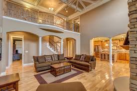 30+ elegant ways to arrange living room seating. 39 Beautiful Living Rooms With Hardwood Floors Designing Idea