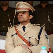 It was designed to solve the main limitations of the twisted nematic field effect (tn). Patna Ips Officer Probing Sushant Singh Rajput S Death Case Forcibly Quarantined In Mumbai Bihar Dgp