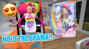 Grab your brand new jojo bows online now and your little one can be just like jojo! Jojo Siwa On Twitter New Vlog Go Watch It Right Now Rt For A Chance To Win Giveaway Shoutout We Found The Hold The Drama Doll Https T Co 0vlgptgdge Https T Co Nilbhtfcf2