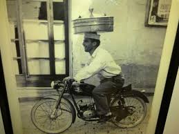 Deliziose praline di cioccolato al latte, ripiene di morbide creme, che renderanno il tuo san valentino davvero speciale. Pizza De Magistris Vieni A Vedere La Scatola Anti Rifiuti