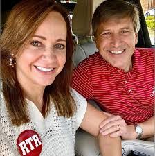 Keri Roth's Instagram, Twitter & Facebook