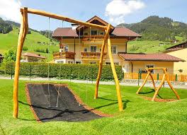 Riesenschaukel Aus Robinie Ziegler Spielplatze Spielplatz Schaukel Freibad