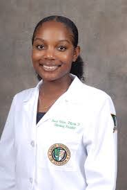 Tia Bailey's Instagram, Twitter & Facebook