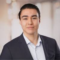 Eric Hauke's Instagram, Twitter & Facebook