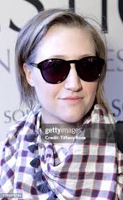 71 photos et images haute résolution de Marika Shaw