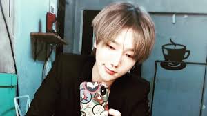 Jae hee can't resist kissing mi do during a tearful goodbye. Yesung Super Junior Ungkap Alasannya Hanya Makan Malam 5 Kali Dalam Setahun Tribunnews Com Mobile