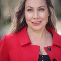 Dorothy Dai's Instagram, Twitter & Facebook