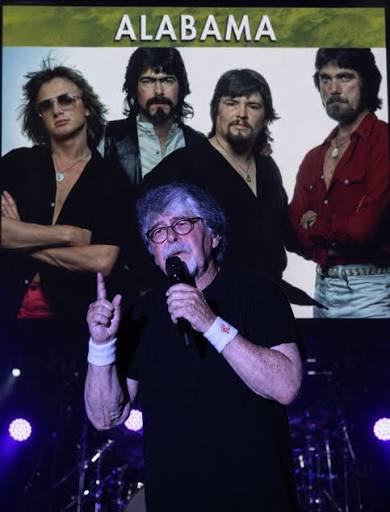This Randy Owen Tribute Was So Powerful, He Had to Leave the Stage — The Crowd Fell Silent ▶️ 𝐖𝐚𝐭𝐜𝐡 𝐇𝐞𝐫𝐞! https://nue.is/p0LCAj