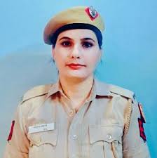 Sms services of delhi police. Delhi Woman Constable Traces 76 Missing Children In 3 Months Gets Out Of Turn Promotion