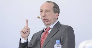 Křivoústý) je novodobý učitel českého národa, politik, blogger, šachista, cyklista, otec, syn, duch svatý, bratr, manžel a především další z nepřeberného množství brouků pytlíků českého internetu. Volby 2020 Vaclav Klaus Mladsi Muze Ovladnout Prostor Razne Intelektualni Pravice Reflex Cz