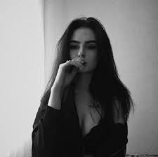 Black And White Profile Pictures Aesthetic Pin By Dayanna Quesquen On Fotos In 2020 White Aesthetic Photography Bad Girl Aesthetic Aesthetic Girl