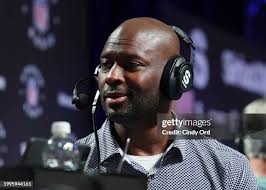 1,210 Tank Williams Photos & High Res Pictures