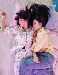 Subscribe for more.#shuhua #gidle #hwaa #shorts. Soojin And Shuhua G Idle G Idle Gidle Idle Korea Kpop Seo Soojin Yeh Shuhua Hd Mobile Wallpaper Peakpx