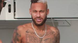 Neymars neue freundin ist selbst ein star neymar freundin bruna marquezine war einer sehr unangenehmen erfahrung bei der wm 2014 unterzogen. Trotz Corona Neymar Soll Party Mit 500 Gasten Feiern Stern De