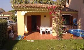 Affitto appartamento bilocale in residence sulla spiaggia a san teodoro posizione del residence: Case E Appartamenti Vacanze San Teodoro Da 28 Hundredrooms