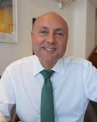 10,000 thanks (one for each of the 10,000 vaccinations delivered so far!)  to the wonderful team of staff and volunteers at The Glebe Surgery,  Storrington whom I visited this evening. This was