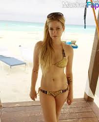 Avril Lavigne Nude OnlyFans Leak Picture UQyLqbzygR | MasterFap.net
