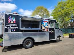Eks Food Truck Papas food truck — Restaurant food truck in Long Island City, New York