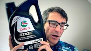 Amazon.com: Castrol GTX MAGNATEC 0W-20 Full Synthetic Motor Oil, 6 Quart,  (Pack of 6) : Automotive