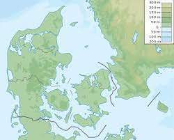5 krajů (regioner) a 98 komun (kommuner) úřední jazyk: Dansko Wikipedie