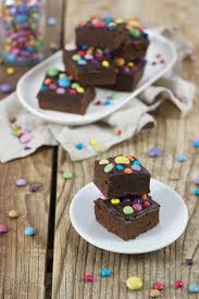 Saftige Brownies Mit Smarties Rezept Sweets Lifestyle