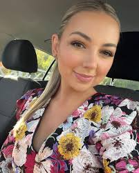 Brittney Graham's Instagram, Twitter & Facebook