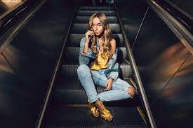 Stockholm Based Fashion And Lifestyle Photographer Fabian Wester Doesn T Have His Own Studio So Improvisation H Profoto Lifestyle Photographer Street Portrait