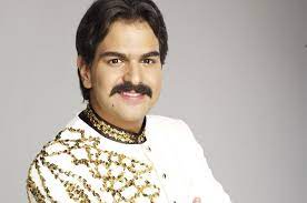 He was one of the major representatives of that colombian popular folk music and lead singer and owner, alongside fellow accordionist israel romero. Rafael Orozco Home Facebook