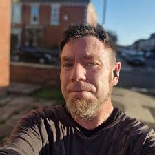 Ada kalanya kamu butuh bergerak cepat, seperti pindah meja, ganti suasana,  atau cabut ke tempat lain buat ngejar fokus. Nitro Lite 16 bikin semuanya  jadi mudah. Dengan bobot cuma 1,95 kg dan