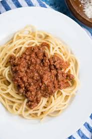 Schnelle Und Einfache Spagetti Bolognese Die Du In Unter 15 Minuten Kochen Kannst Auch Bolognese Rezept Bolognese Rezept Einfach Spagetti Bolognese Rezepte