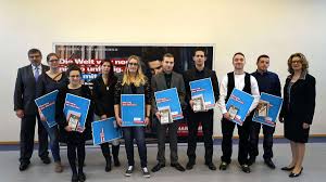 Urkunden für den Spitzen-Nachwuchs im Handwerk