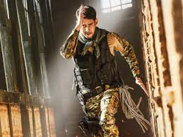 This airport selfie is proof that mahesh is a cool father and he loves posing for pictures with his kids. 1yearforblockbustersln Mahesh Babu Starrer Completes One Year Fans Trend The Film On Social Media Telugu Movie News Times Of India