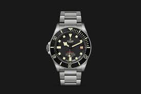 Nearly all models have a water resistance of at least 100 meters, so you're able to dive without worrying about your watch being damaged underwater. 21 Best Dive Watches Luxury To Budget Guide 2021