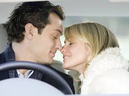 Jude Law 'ruins' The Holiday with admission about Kate Winslet's 'chocolate  box cottage'