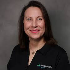 Kari Combs's Instagram, Twitter & Facebook