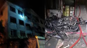 Kedai motosikal anda perlu mengikuti peraturan dan peraturan untuk perniagaan di kawasan setempat anda. 5 Cedera Terjun Flat Terbakar