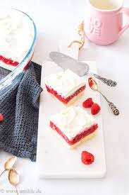 Ich möchte euch zeigen wie ihr schnell und einfach leckere gerichte kochen könnt. Schnelle Und Leichte Himbeerschnitten Mit Griess Fertig In 10 Minuten Himbeerschnitte Himbeer Kuchen Schneller Kuchen Himbeeren