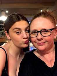 In the viral video, millie seems possessed with a locked jaw and clawed hands, as millie squirms on her bed in a disjointed state. Vkmkurbqarnmom