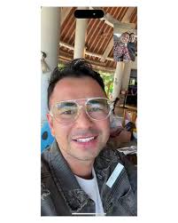 Sebelum berganti hari, selamat Ulang Tahun, Aa Raffi dan Nagita Slavina  🎉🎂 Dari panggung kecil di depan mall hingga menjadi salah satu ikon  sukses Indonesia, perjalananmu adalah bukti bahwa kerja keras, ketekunan,