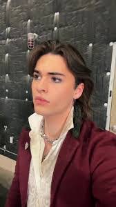 Joshua Neathery's Instagram, Twitter & Facebook