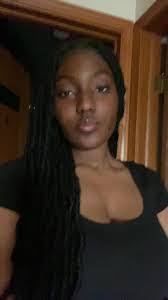 Shamia Brown's Instagram, Twitter & Facebook