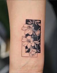 33 Simple Geometric Tattoo Designs With Animals And Flowers In 2020 Geometric Tattoo Design Tattoo Designs Geometric Tattoo