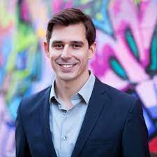 Clover health debuted on the nasdaq exchange in january after going public in a $3.7 billion deal with social we are a big believer in the retail investor community, ceo vivek garipalli said at the time. De De Members 1041 Founders Pledge