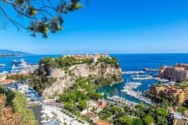 Για ό,τι συμβαίνει στον κήπο. Pws Einai H Zwh Sto Monako Ekei Opoy 1 Stoys 3 Einai Ekatommyrioyxos Eikones Stories Iefimerida Gr