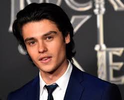 Felix Mallard: 15 facts about the Ginny & Georgia actor you need to know