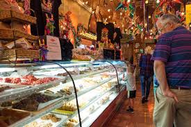 Maybe you would like to learn more about one of these? Mi Tierra Cafe Und Backerei San Antonio Redaktionelles Bild Bild Von Vibrant Kaffee 116292830