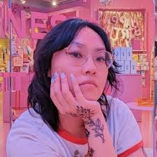 Cindy is writing a secret world 🌻 (@_withcindy)