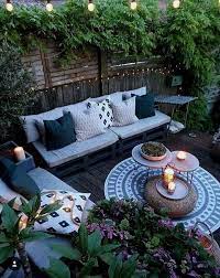 Diy Enchanting Outdoor Patio Decorations For Warm Atmosphere Small Backyard Patio Patio Design Cozy Backyard
